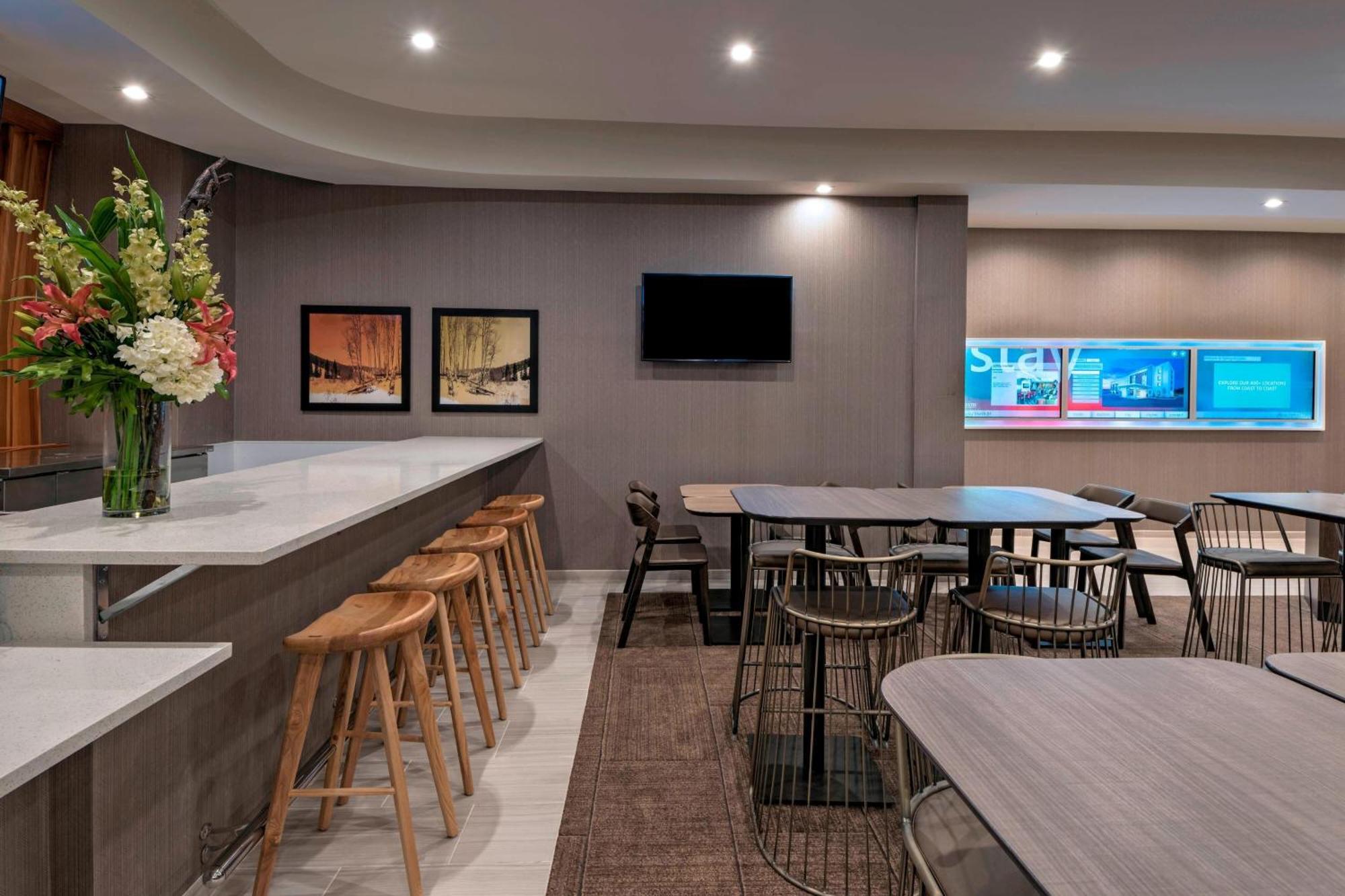 Springhill Suites By Marriott Denver West/Golden Lakewood Exterior photo